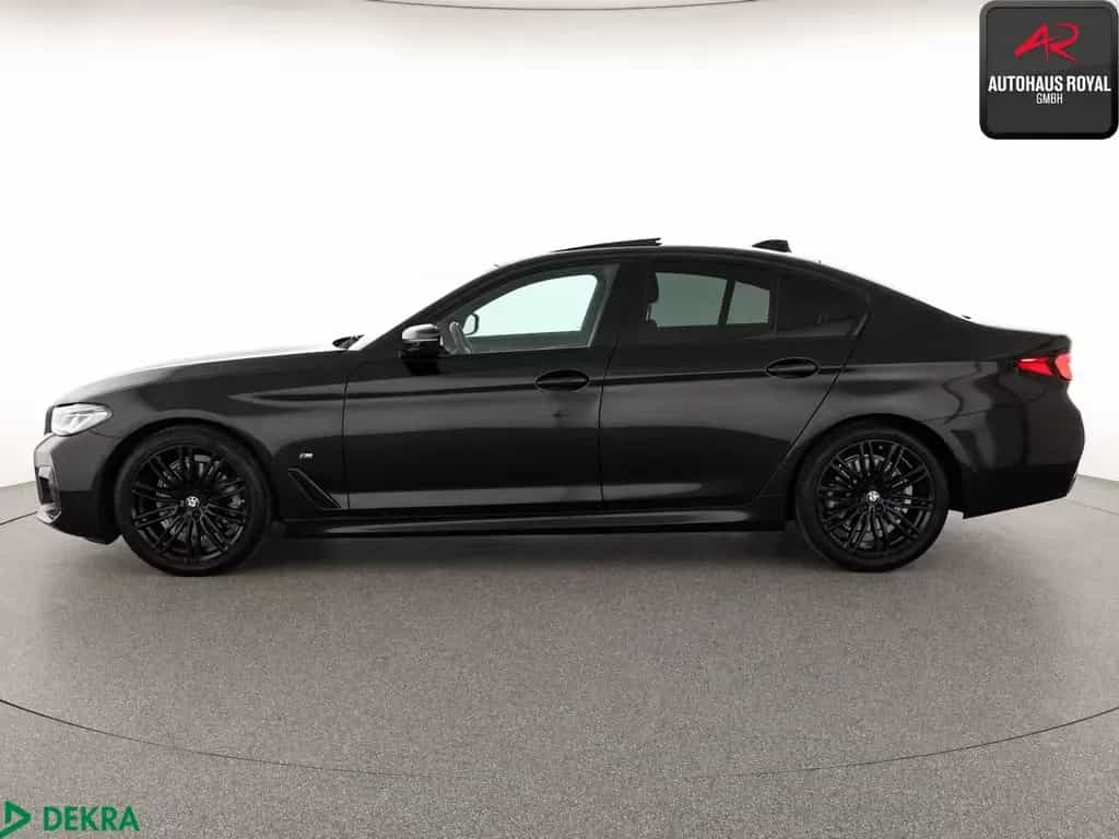 BMW 520 i M Sport LASER,HEADUP,SITZKLIMA,CARPLAY,AHK 07/2021-photo-1