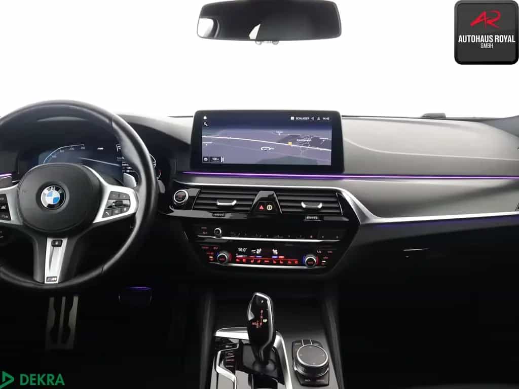 BMW 520 i M Sport LASER,HEADUP,SITZKLIMA,CARPLAY,AHK 07/2021-photo-10
