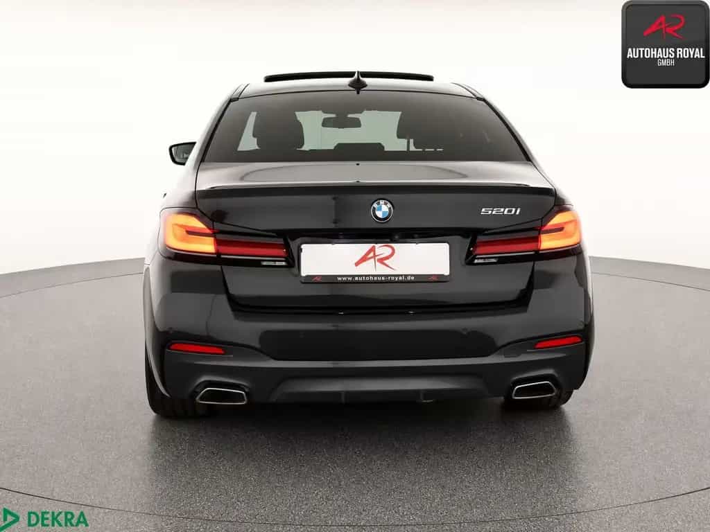 BMW 520 i M Sport LASER,HEADUP,SITZKLIMA,CARPLAY,AHK 07/2021-photo-3
