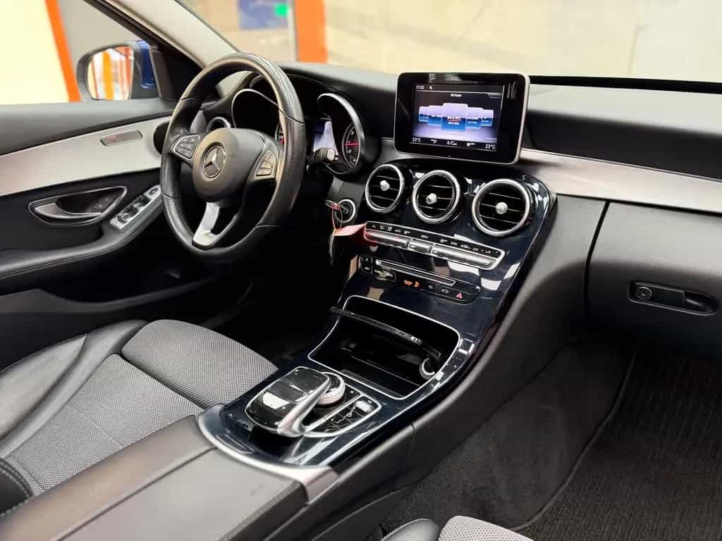 Mercedes-Benz C-Class 180 T CGI Avantgarde|PANO|AHK|KEYLESS|LED 06/2018-photo-20