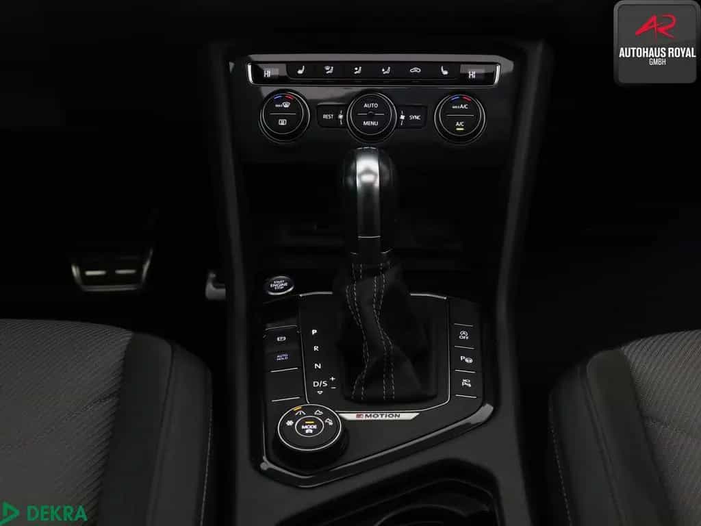Volkswagen Tiguan 2.0 TSI 4M 3x R LINE PANO,HEADUP,360GRAD 03/2019-photo-17