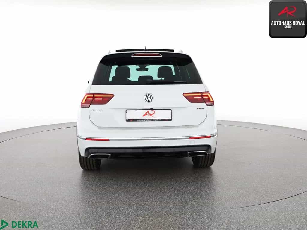 Volkswagen Tiguan 2.0 TSI 4M 3x R LINE PANO,HEADUP,360GRAD 03/2019-photo-3