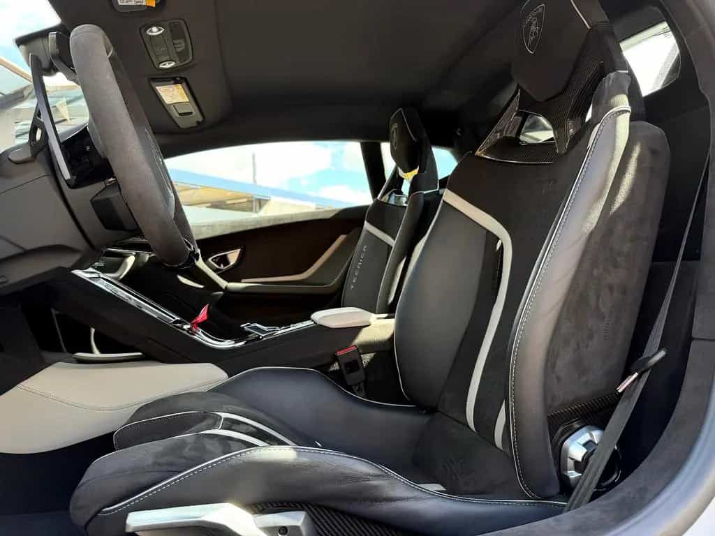 Lamborghini Huracán Tecnica  Matt/Lift/Carbon/R-Seats/Sensonum/PPF 03/2024-photo-28
