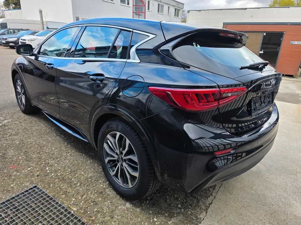 Infiniti Q30 1.5 d Navi 80KW 03/2018-photo-3