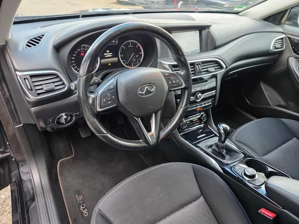 Infiniti Q30 1.5 d Navi 80KW 03/2018-photo-6