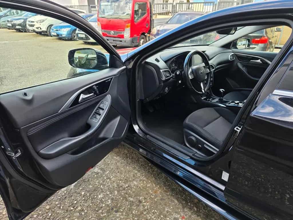 Infiniti Q30 1.5 d Navi 80KW 03/2018-photo-8