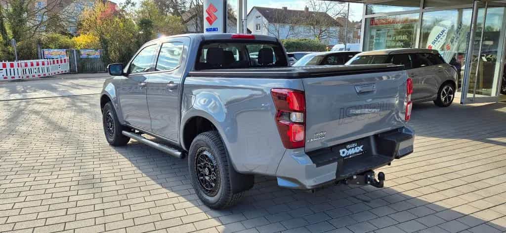 Isuzu D-Max 1.9D Double Cab LS 4WD AT Umbau ! null-photo-3