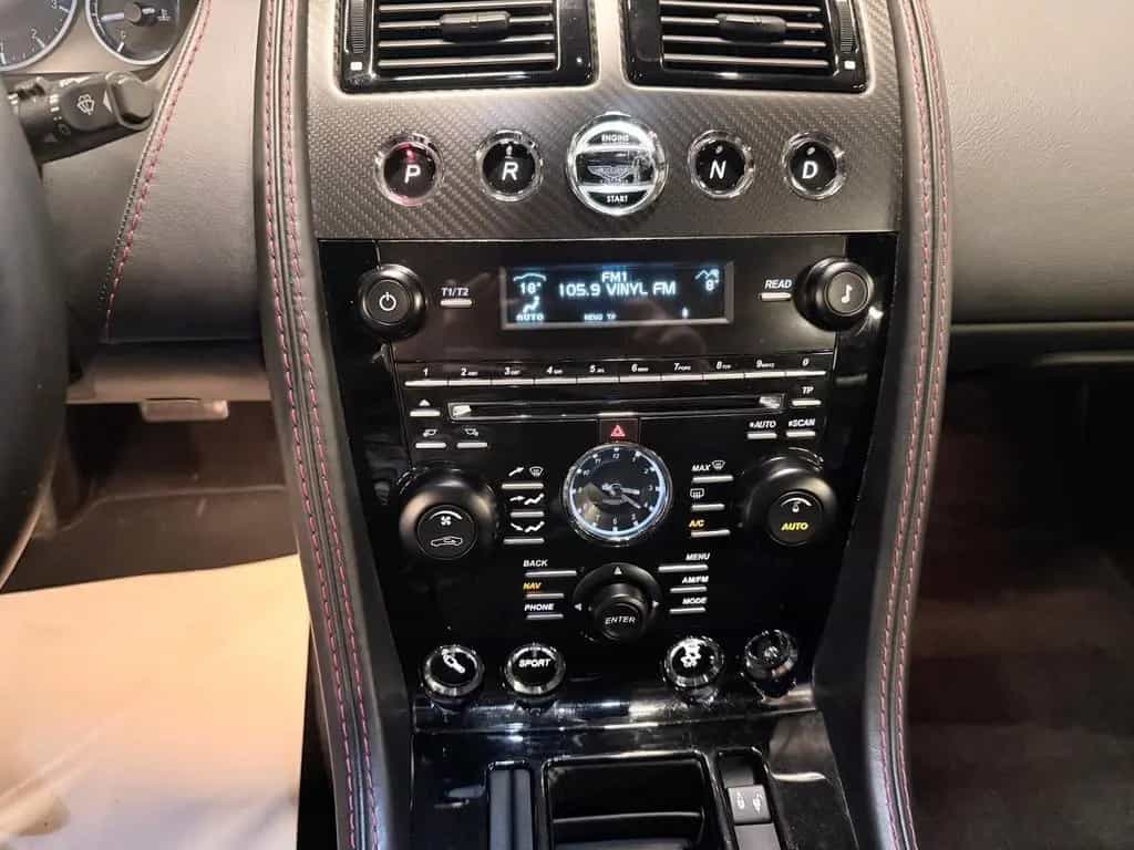 Aston Martin DB9 6.0 CARBON EDITION 06/2015-photo-22