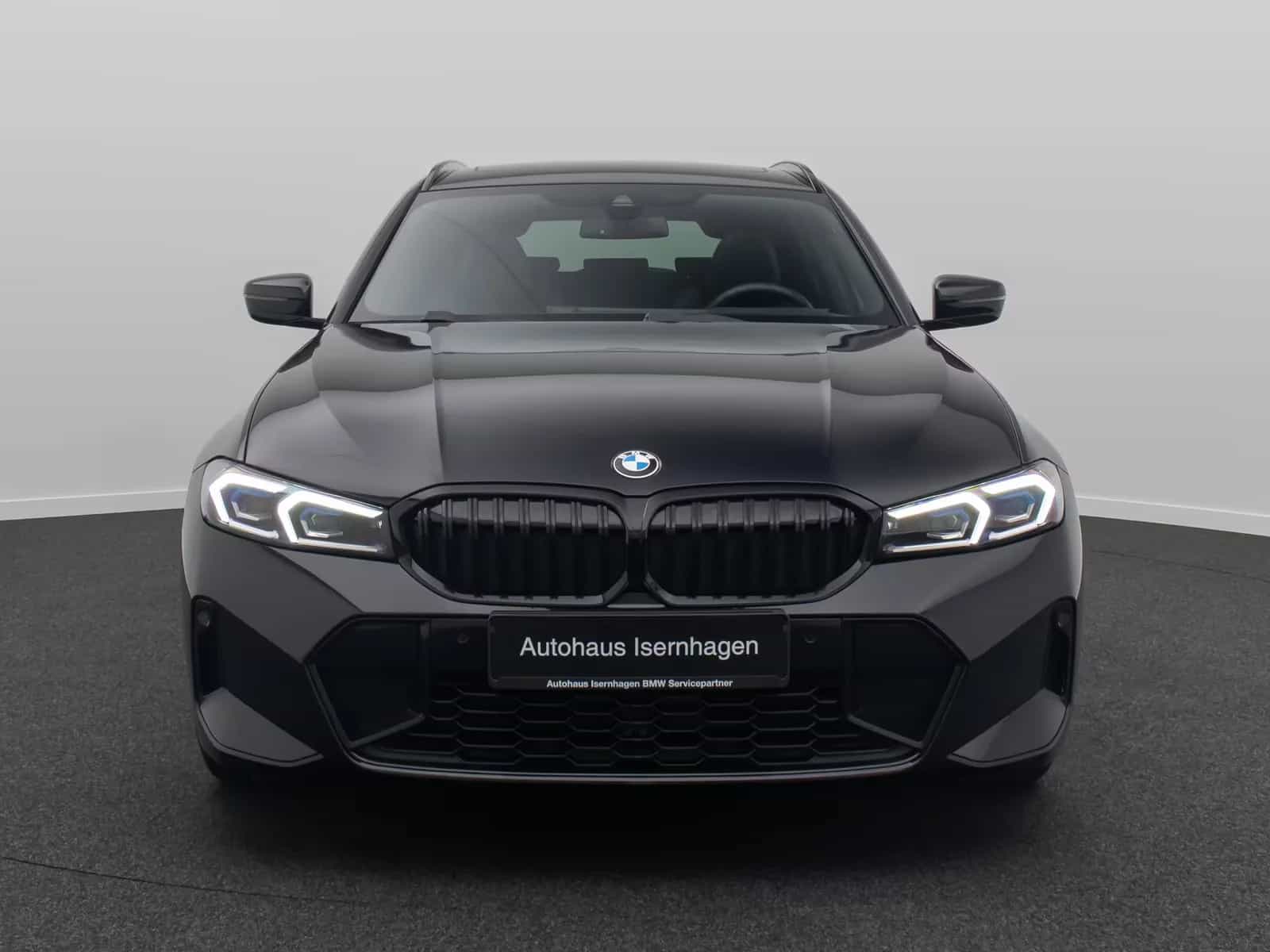BMW 3 Series 02/2023-photo-1