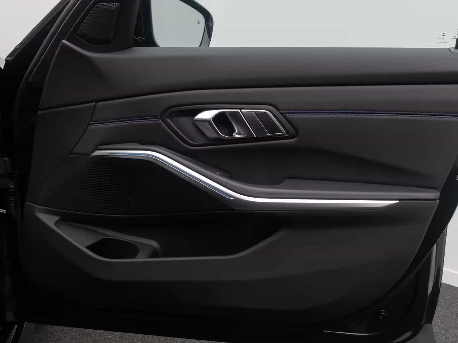 BMW 3 Series 02/2023-photo-32