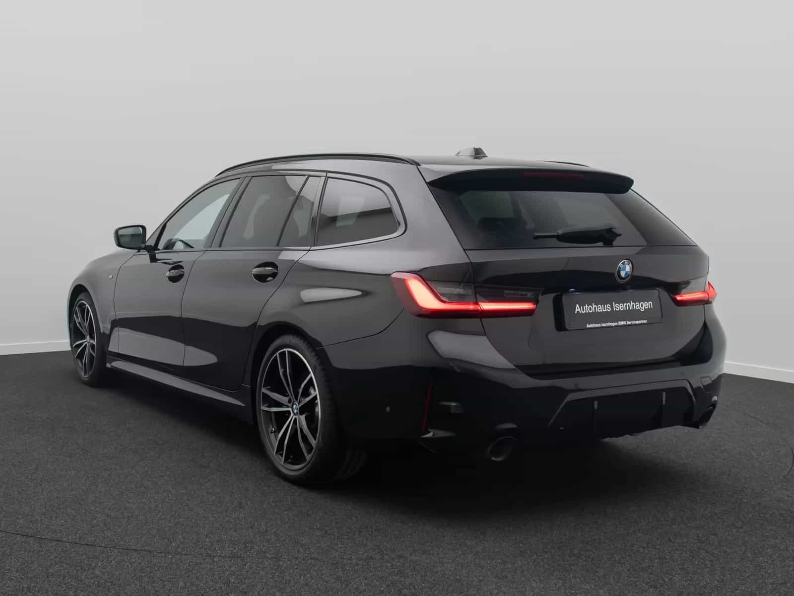 BMW 3 Series 02/2023-photo-8