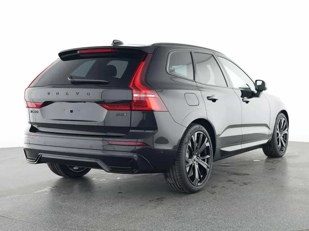 Volvo XC60 B5 Ultra Black Edition*SD*Luftf*AWD 07/2025-photo-1