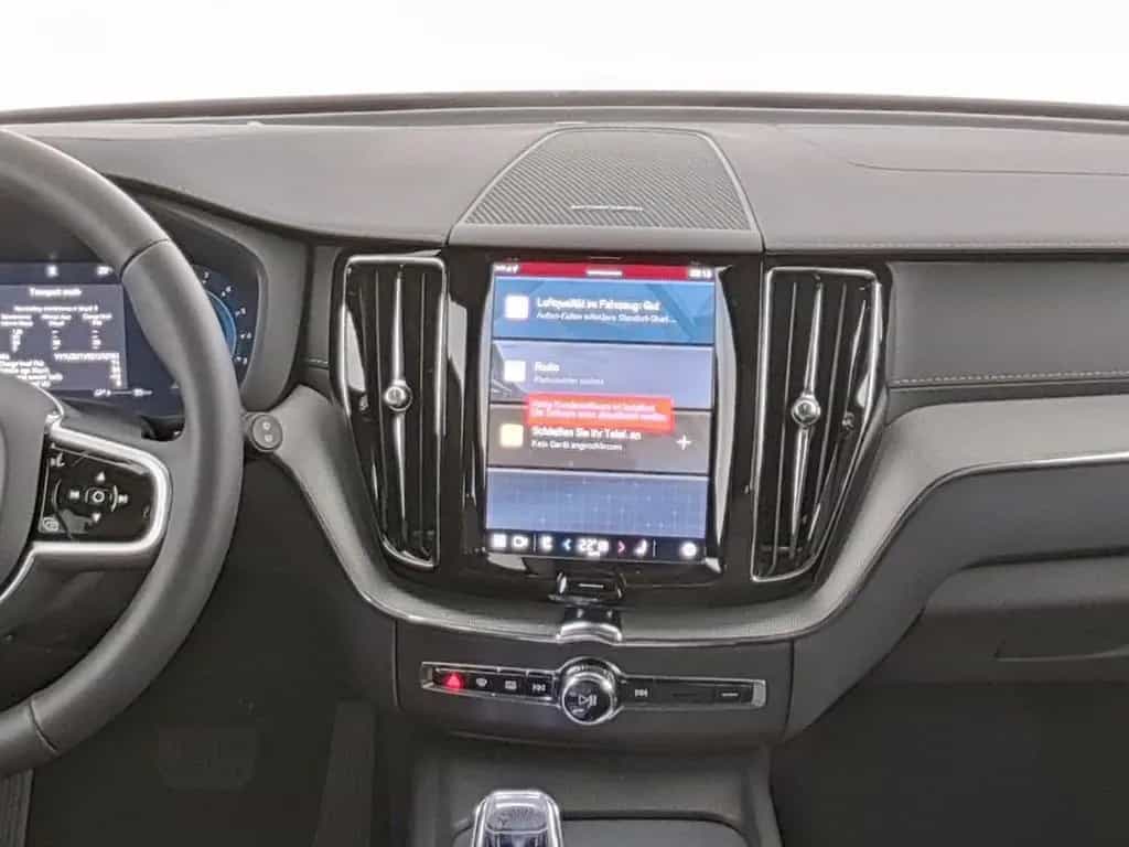 Volvo XC60 B5 Ultra Black Edition*SD*Luftf*AWD 07/2025-photo-14