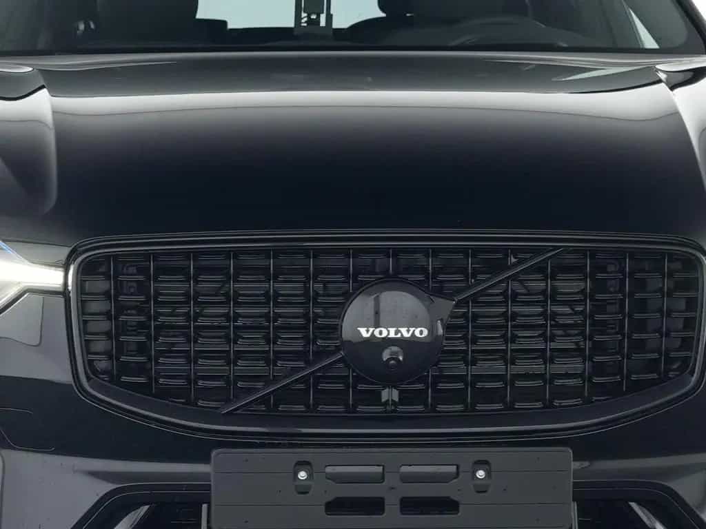 Volvo XC60 B5 Ultra Black Edition*SD*Luftf*AWD 07/2025-photo-3