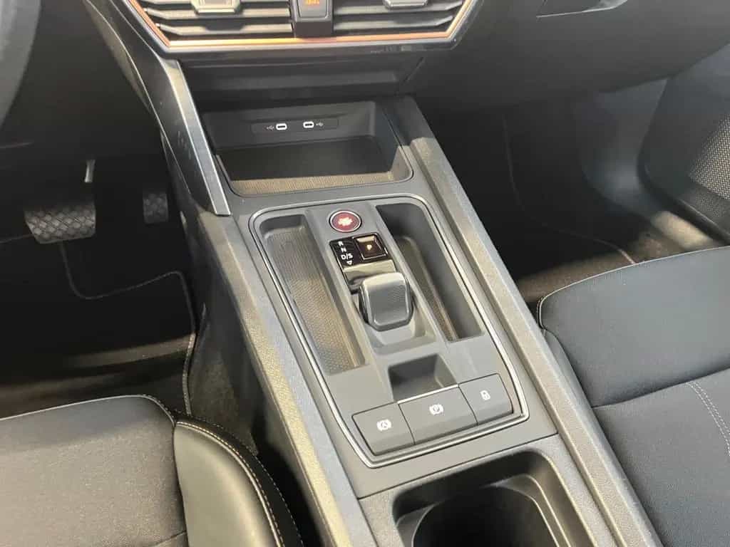 Cupra Formentor 1.5 TSI DSG ACC LED Sitzheizung 11/2023-photo-8
