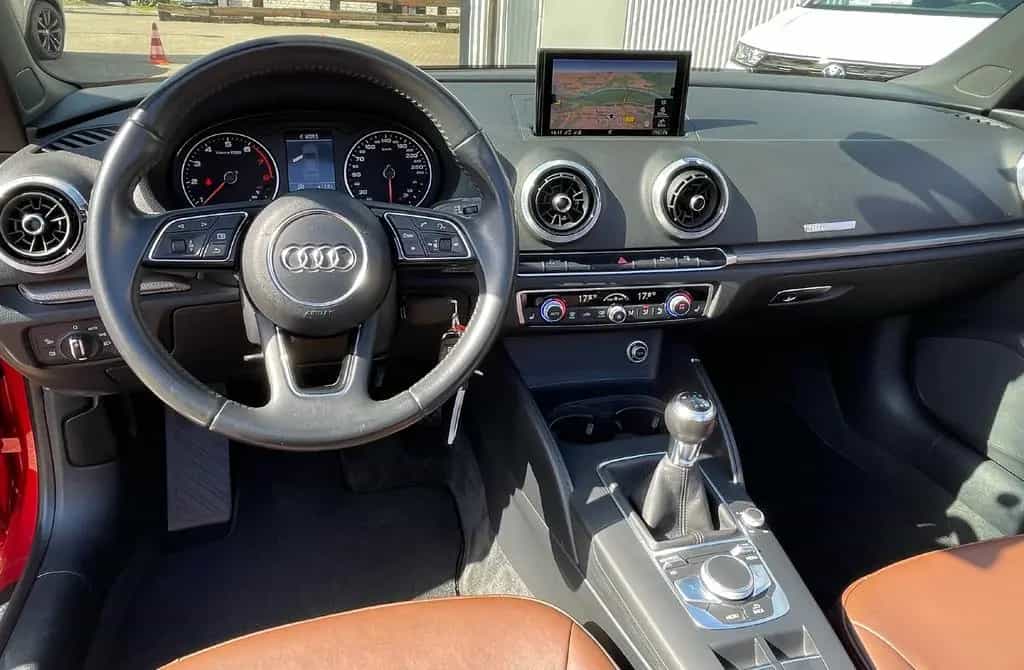 Audi A3 1.4 TFSI "S-LINE" Selection+NAVI+LED+1.HAND ! 06/2017-photo-22