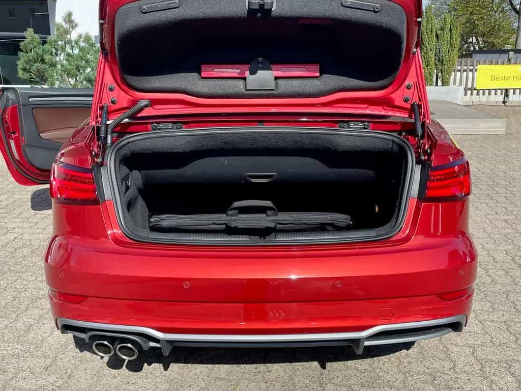 Audi A3 1.4 TFSI "S-LINE" Selection+NAVI+LED+1.HAND ! 06/2017-photo-27