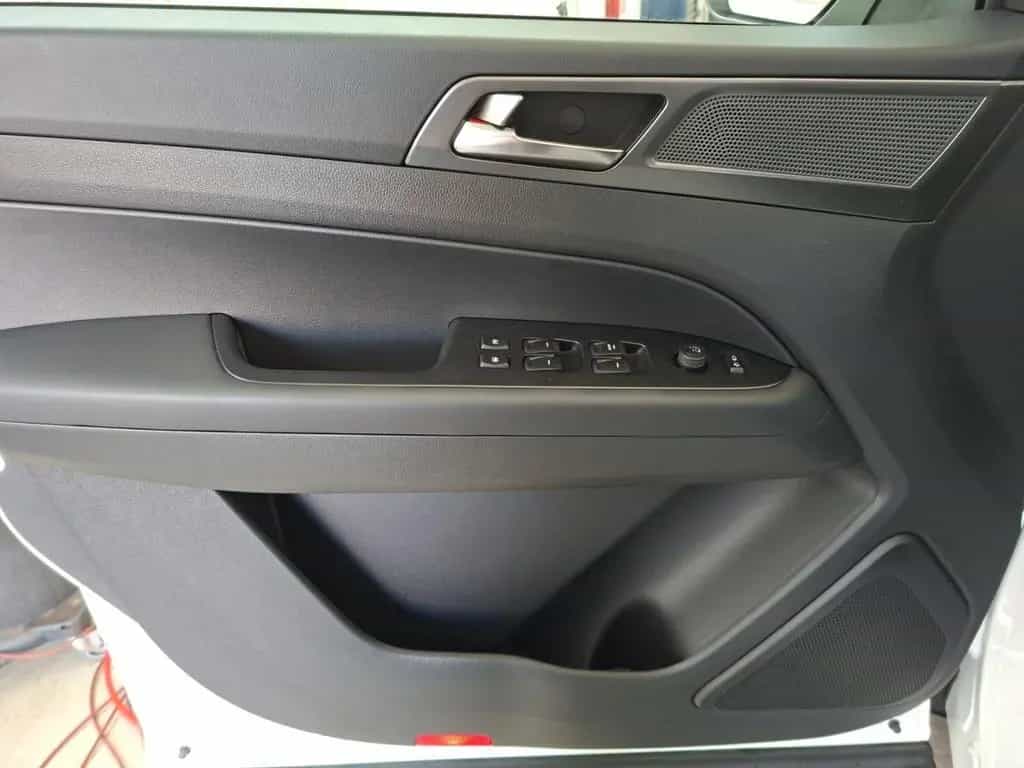 KGM Musso Grand Lux 2.2 AT °LED°Navi°RFK°SHZ°LEDER° null-photo-24