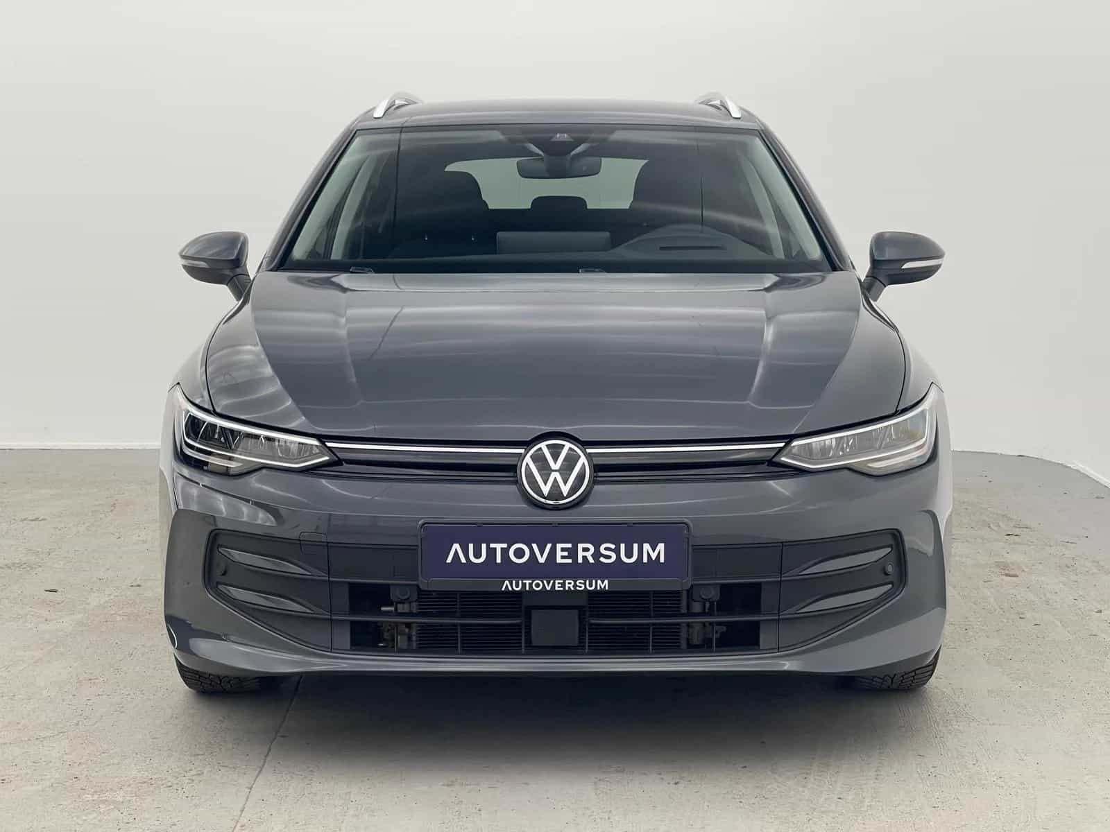 Volkswagen Golf 09/2024-photo-4