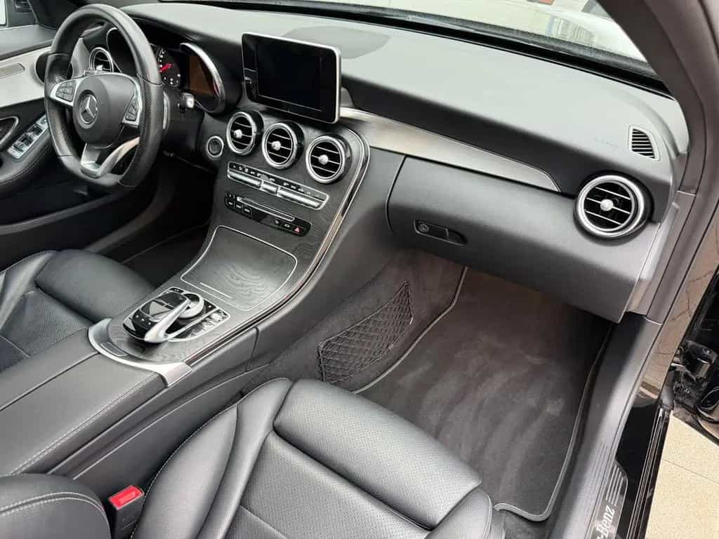 Mercedes-Benz C 200 Edition AMG-Line 05/2018-photo-11