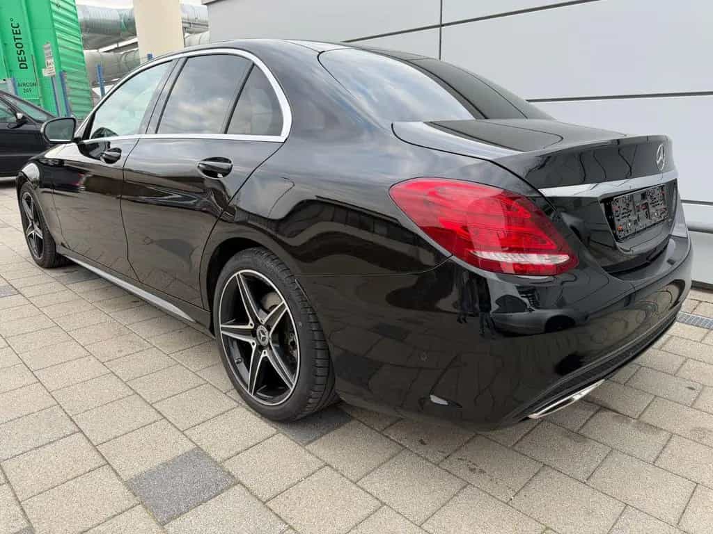 Mercedes-Benz C 200 Edition AMG-Line 05/2018-photo-3