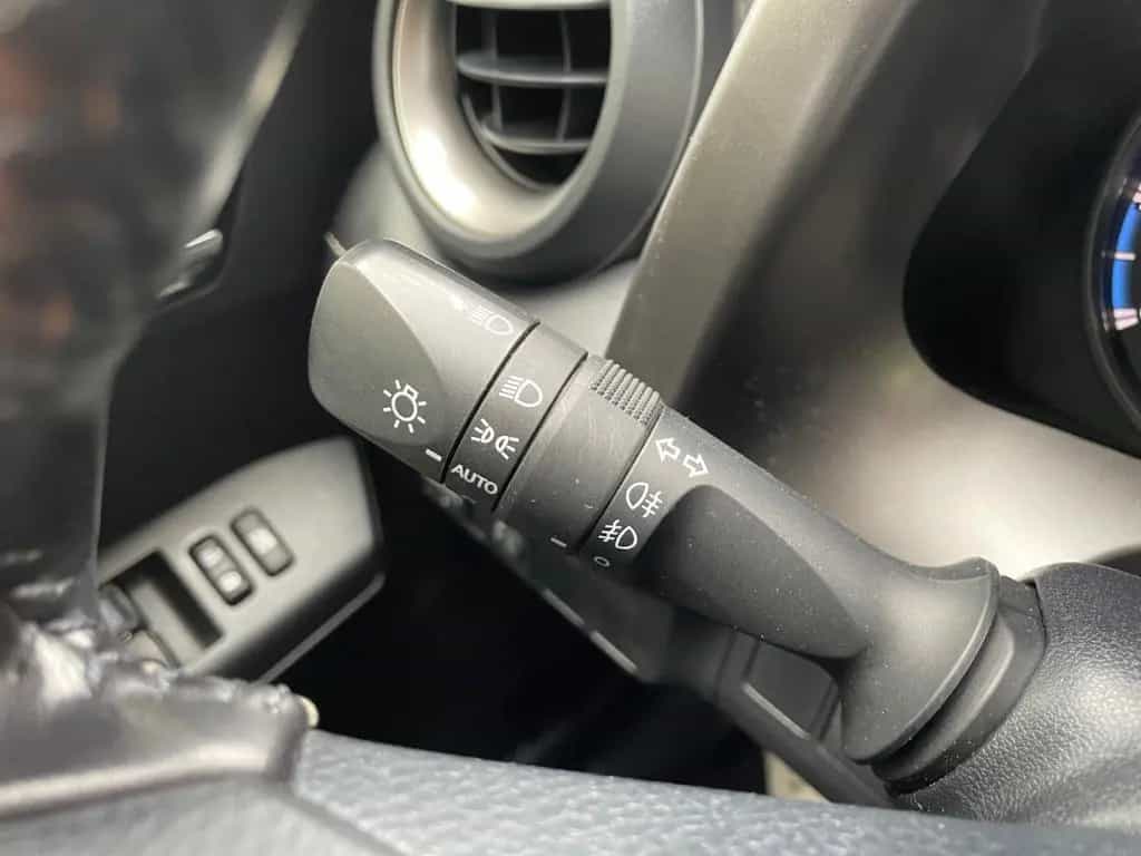 Toyota RAV 4 2.0 D-4D 4x2 Edition *AHK*el. Heck*SHZ*CAM 11/2016-photo-23