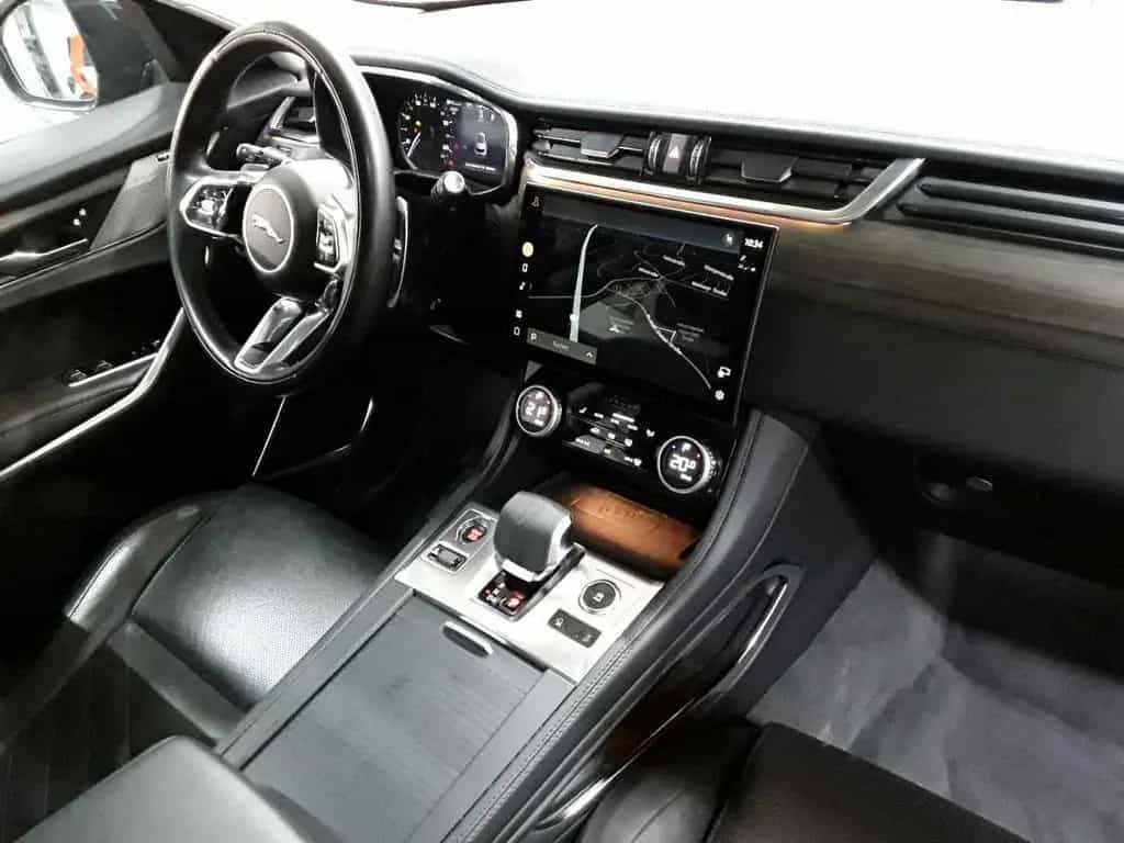 Jaguar F-Pace D200 AWD SE Navi AHK Leder Sthzg 12/2022-photo-11