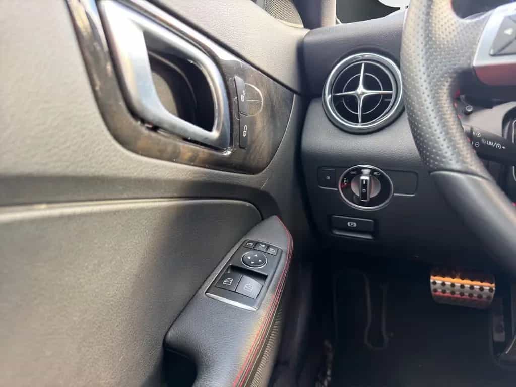 Mercedes-Benz SLK 250 Roadster AMG LINE*BIXENON*SHZ*PANO*NAVI 01/2013-photo-18