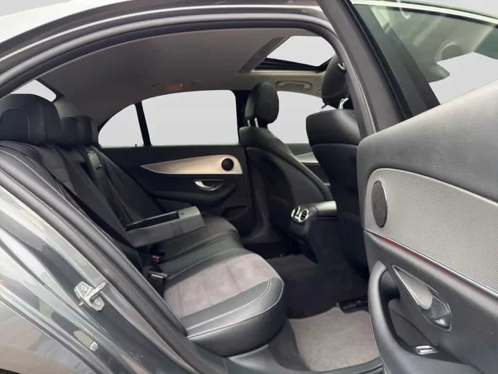 Mercedes-Benz E-Class 300 Limousine/Schiebedach/Navi/Kamera/Totwinke 02/2018-photo-16