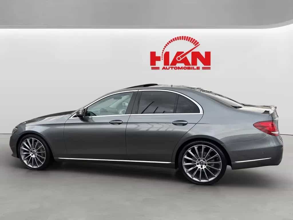 Mercedes-Benz E-Class 300 Limousine/Schiebedach/Navi/Kamera/Totwinke 02/2018-photo-3