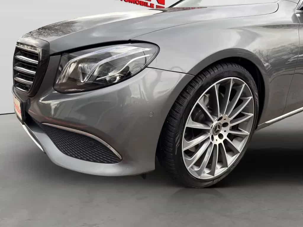 Mercedes-Benz E-Class 300 Limousine/Schiebedach/Navi/Kamera/Totwinke 02/2018-photo-9