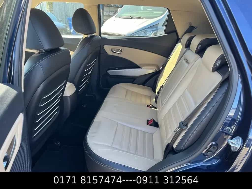 Ssangyong Tivoli 1.6 e-XDi 160 SAPPHIRE 2WD 09/2015-photo-4
