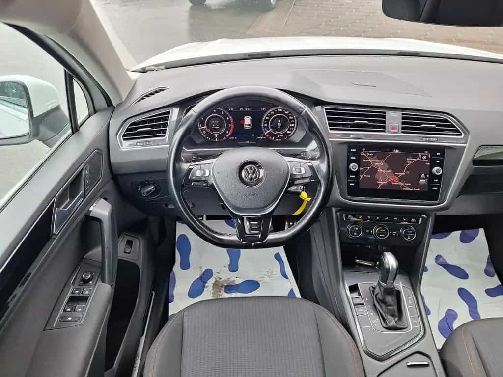 Volkswagen Tiguan SOUND 1.4 TSI DSG R-Line LED Navi 09/2017-photo-16
