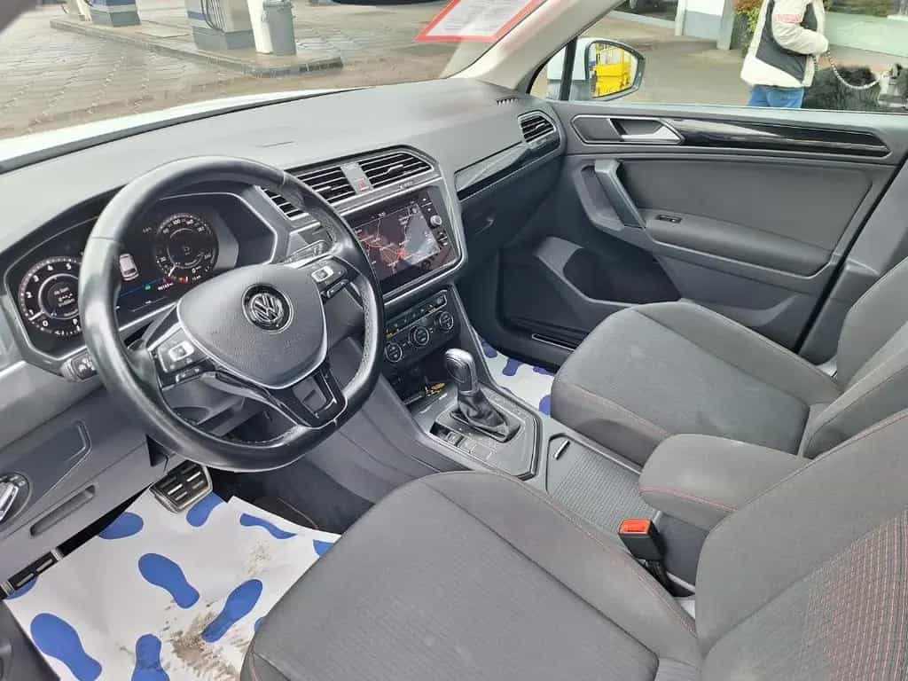 Volkswagen Tiguan SOUND 1.4 TSI DSG R-Line LED Navi 09/2017-photo-22