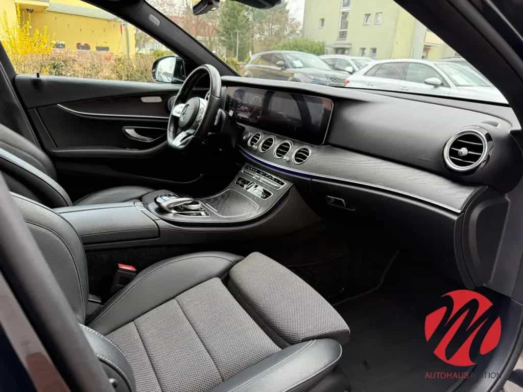 Mercedes-Benz E-Class 300 AMG Sportstyle Edition ACC PANO PARKLENK 3 05/2020-photo-17