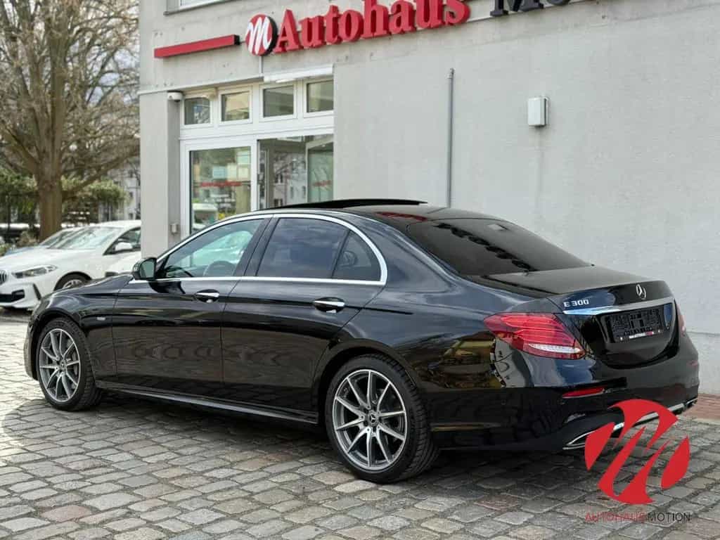 Mercedes-Benz E-Class 300 AMG Sportstyle Edition ACC PANO PARKLENK 3 05/2020-photo-7