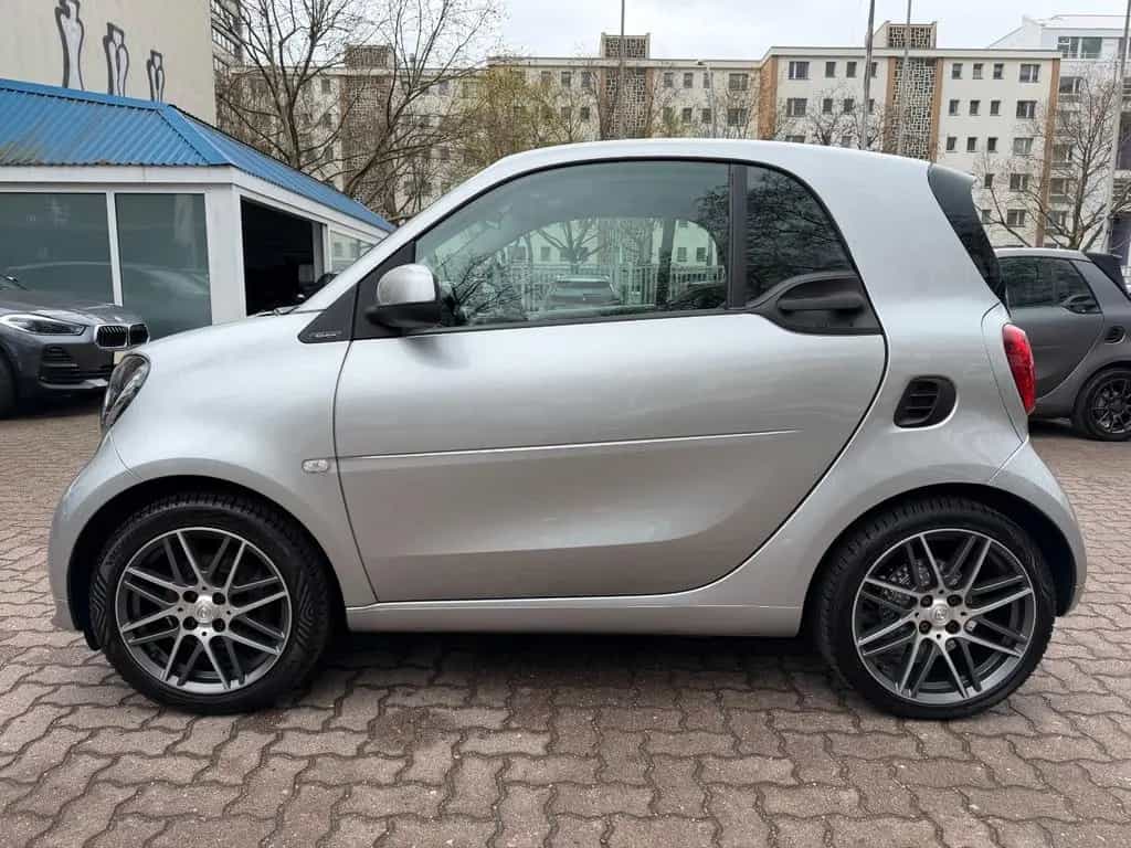 Smart ForTwo BRABUS Xcl*LEDER*PANO*SHZ*NAVI*JBL*KAM* 06/2018-photo-1