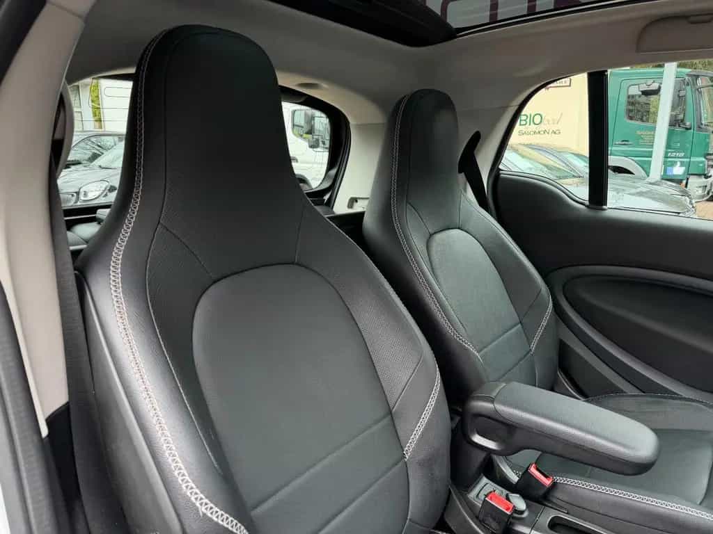 Smart ForTwo BRABUS Xcl*LEDER*PANO*SHZ*NAVI*JBL*KAM* 06/2018-photo-28