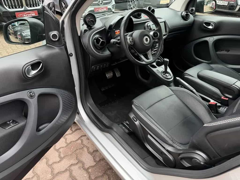 Smart ForTwo BRABUS Xcl*LEDER*PANO*SHZ*NAVI*JBL*KAM* 06/2018-photo-3