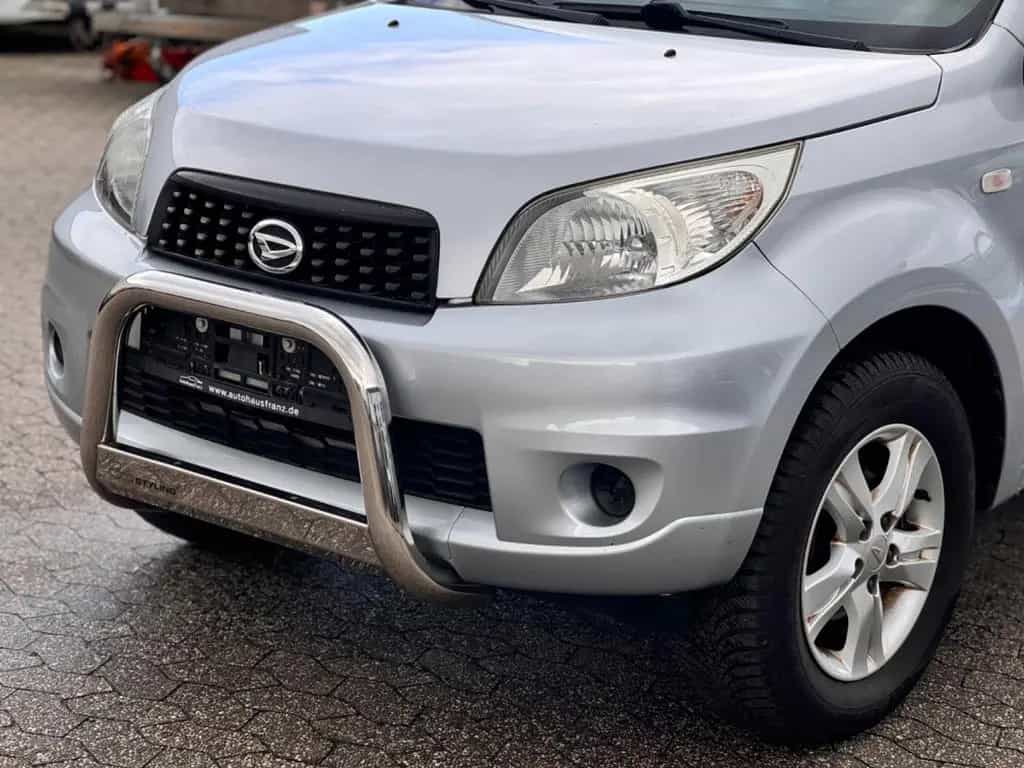 Daihatsu Terios 1.5 77kW - 2.Hand - Klima - TÜV+ÖL NEU ! 09/2010-photo-4