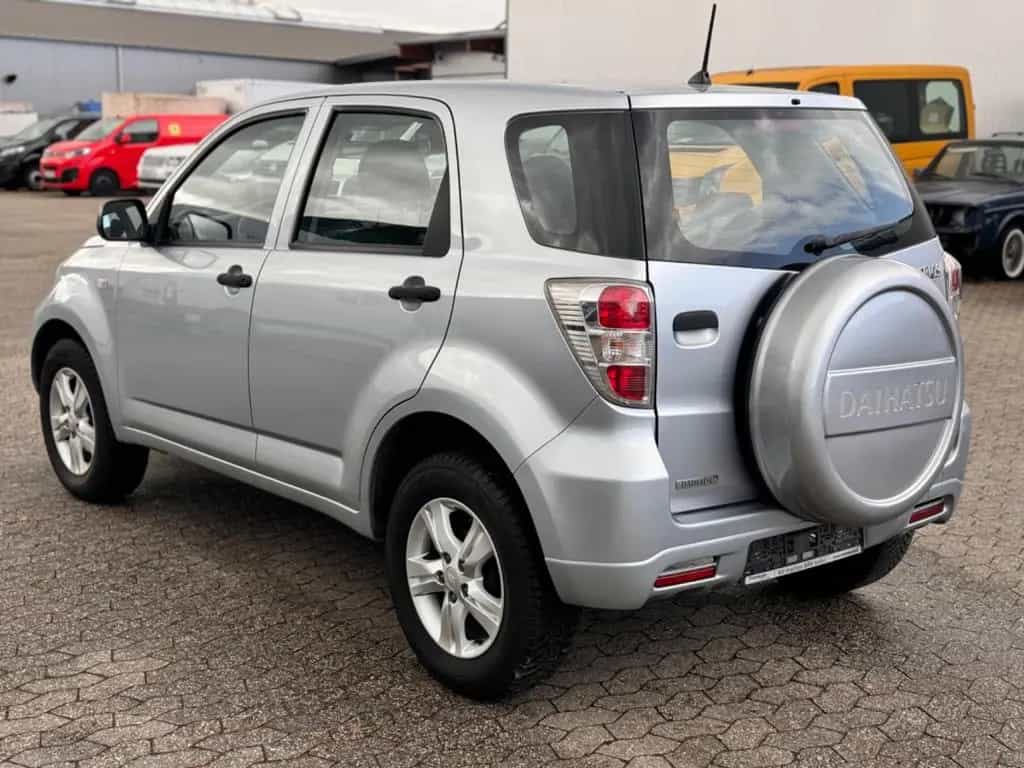 Daihatsu Terios 1.5 77kW - 2.Hand - Klima - TÜV+ÖL NEU ! 09/2010-photo-5