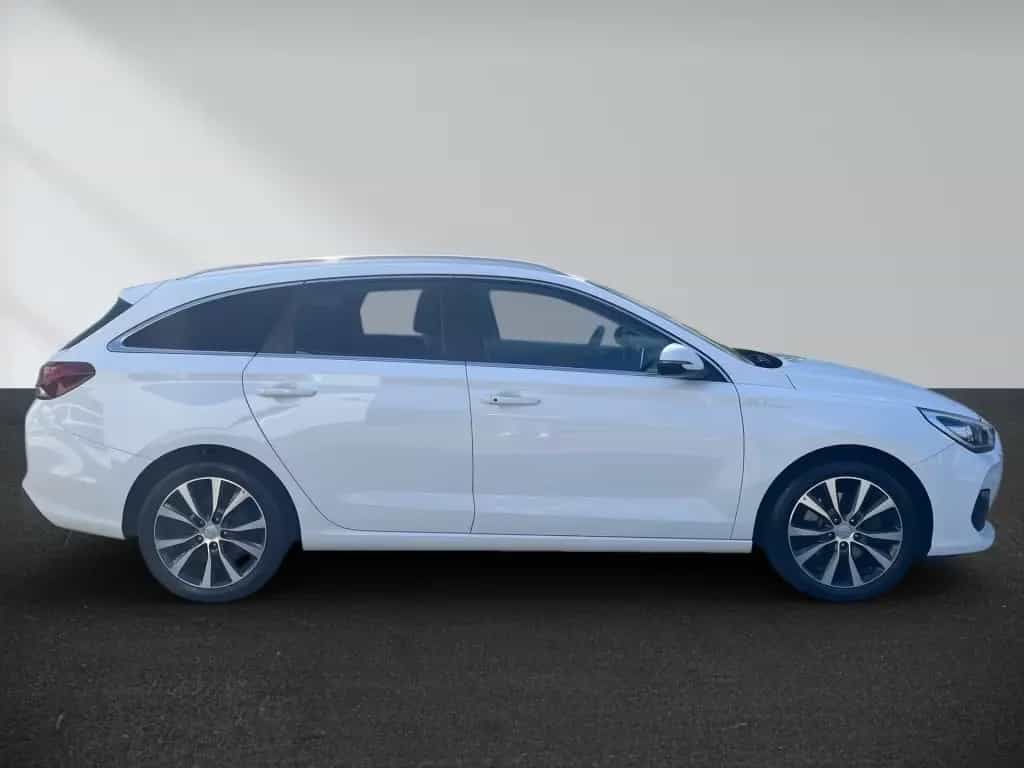 Hyundai i30 Kombi 1.4 T-GDI DCT Trend 05/2020-photo-2