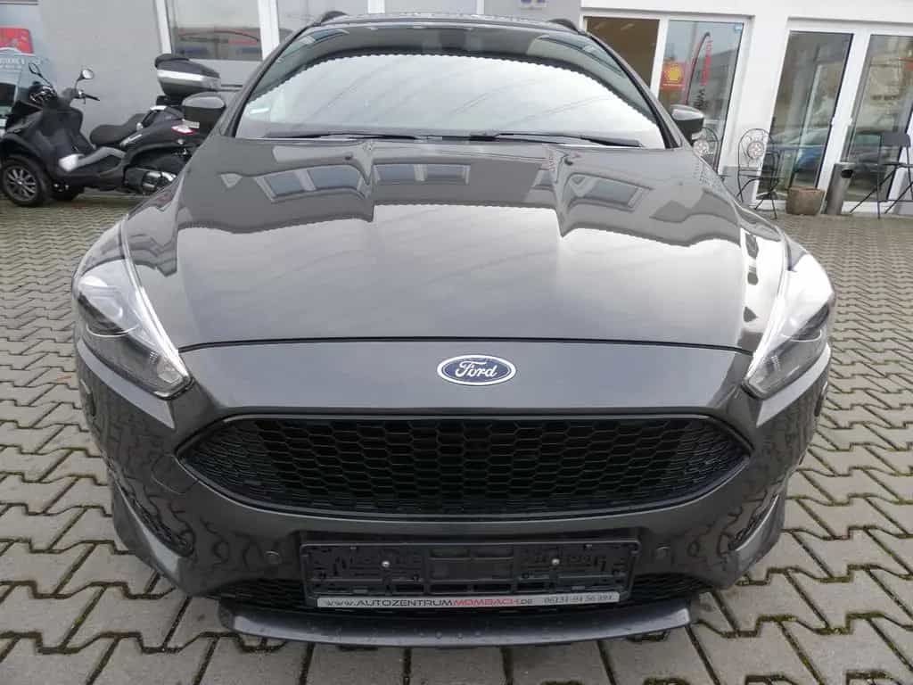 Ford Focus Turnier ST-Line 05/2018-photo-1