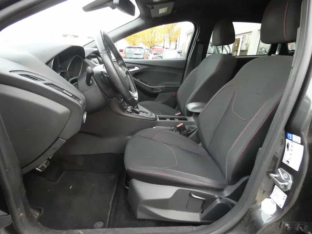 Ford Focus Turnier ST-Line 05/2018-photo-10