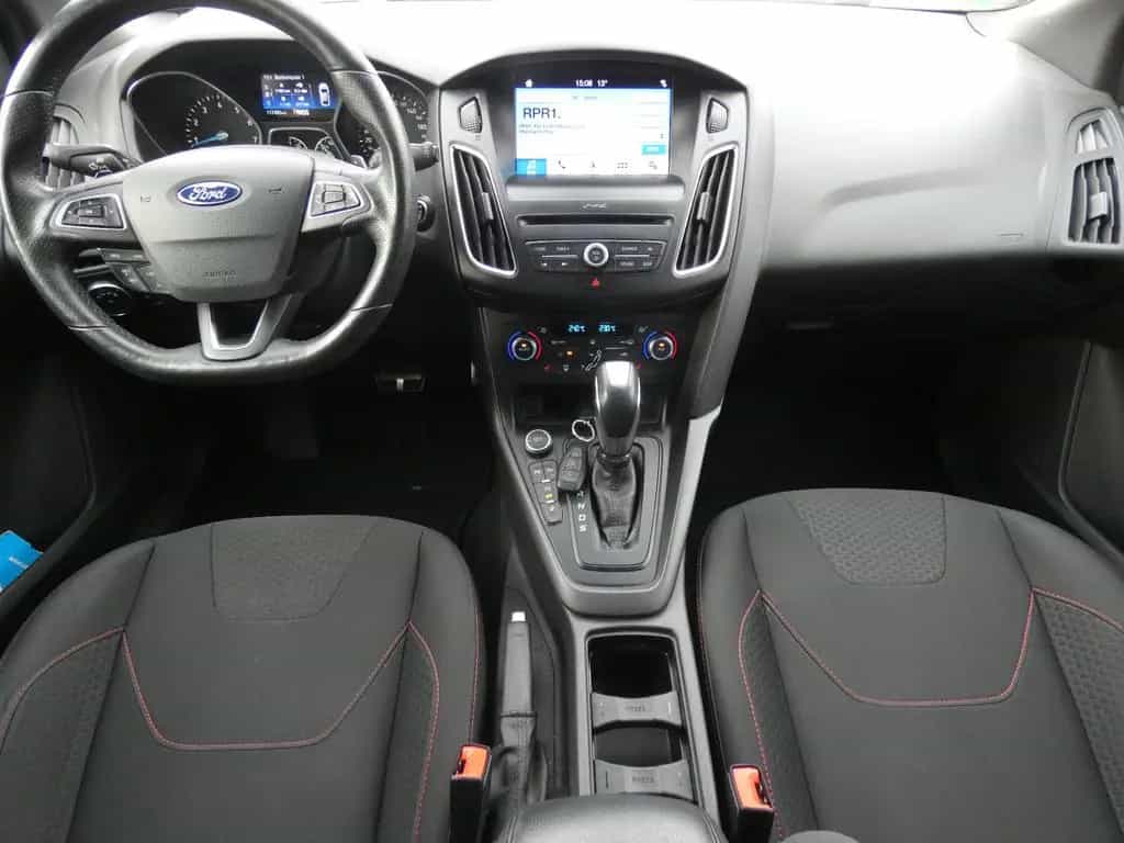 Ford Focus Turnier ST-Line 05/2018-photo-12
