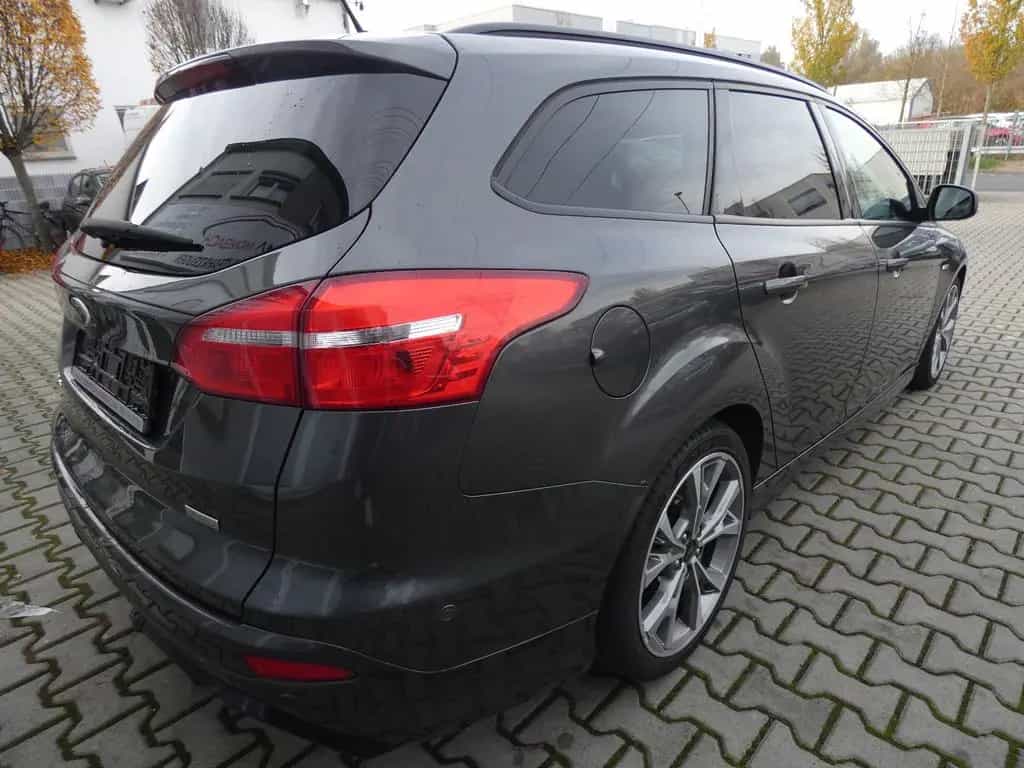 Ford Focus Turnier ST-Line 05/2018-photo-6