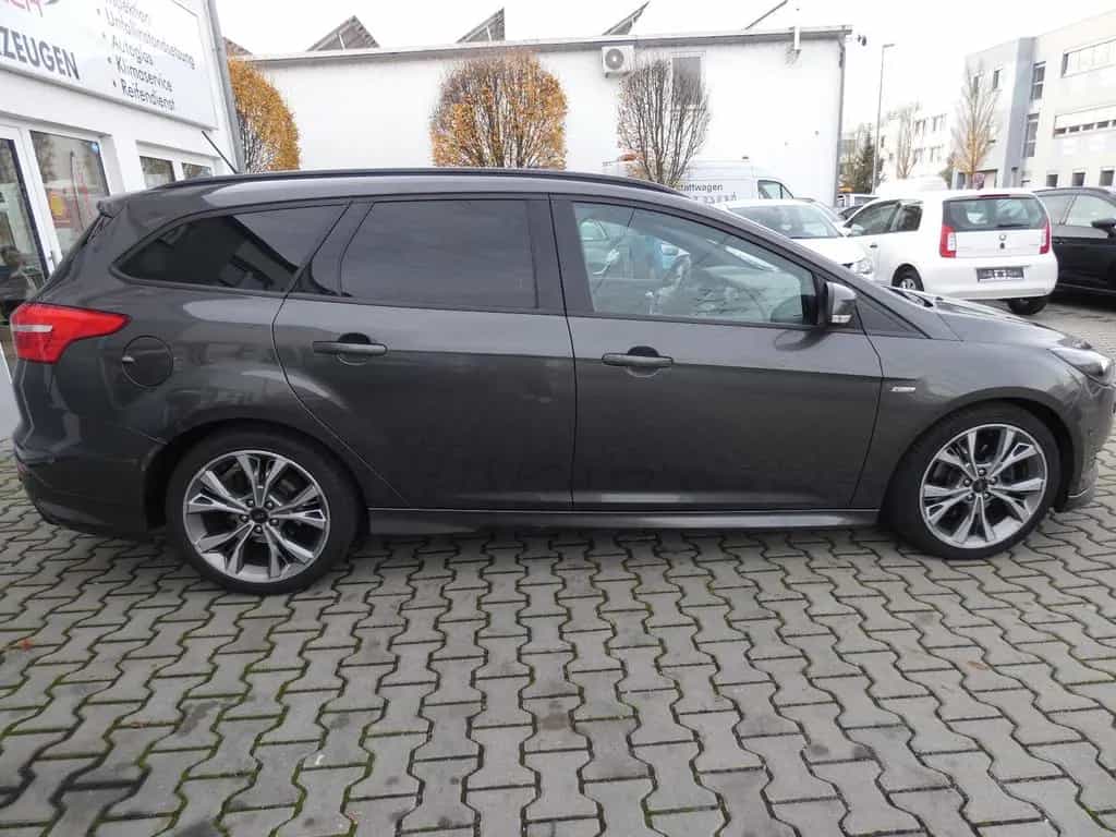 Ford Focus Turnier ST-Line 05/2018-photo-7
