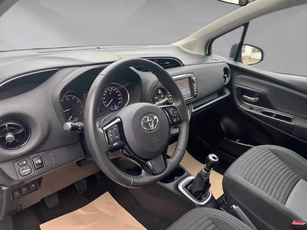 Toyota Yaris 1,5-Dual-VVT-iE Team Deutschland 05/2018-photo-9