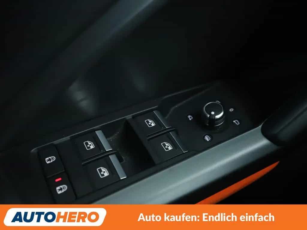 Audi Q3 40 TFSI quattro S Line Aut.*NAVI*LED*ACC*CAM* 02/2019-photo-25