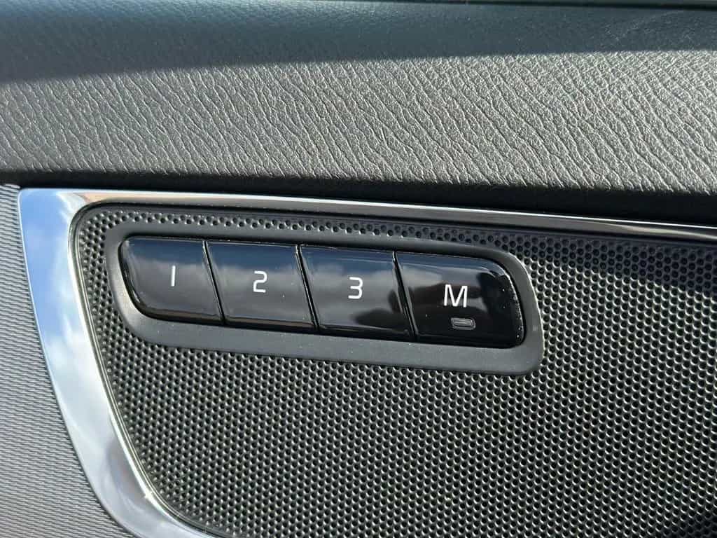 Volvo XC90 Inscription AWD Geartronic MEMORY PANO 7-Si 08/2016-photo-20